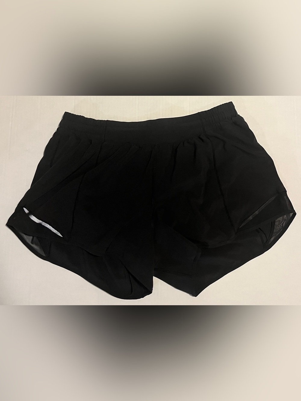 Lululemon Hotty Hot Shorts 12